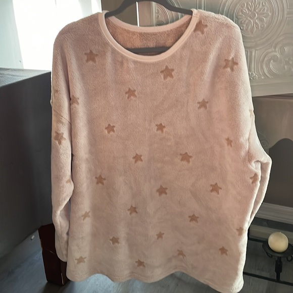 2-Piece Beige Star-Print Pajama Set - Picture 2 of 7